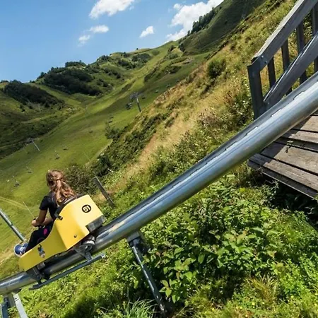 Apartamento Le Petit Nid Rouge *