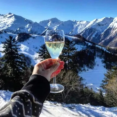 Le Petit Nid Rouge Apartamento Ustou