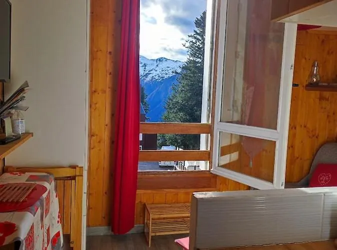 Le Petit Nid Rouge *