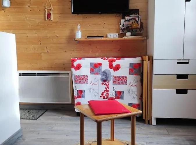 Appartement Le Petit Nid Rouge *