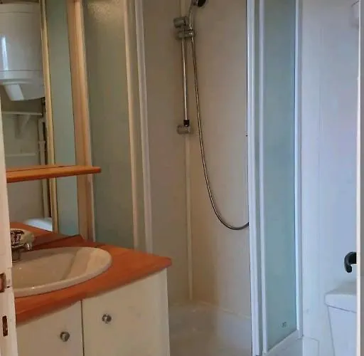 Le Petit Nid Rouge Appartement *