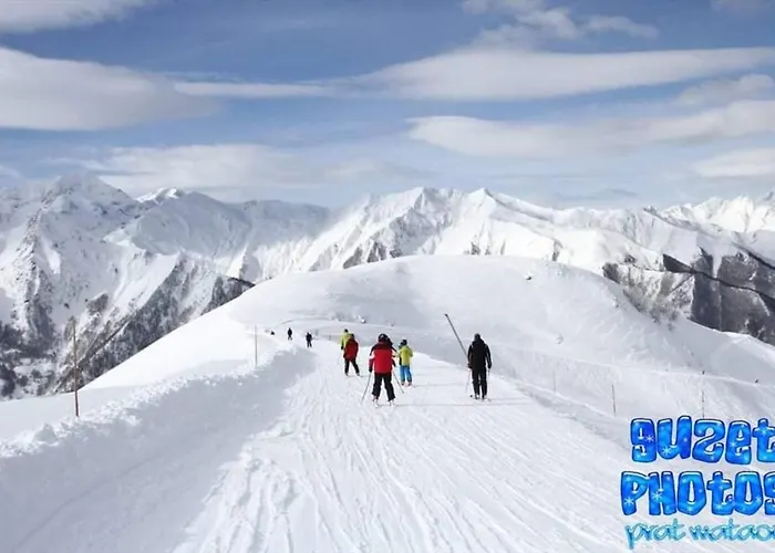 Le Petit Nid Rouge *