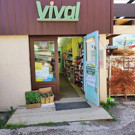 Le Petit Nid Rouge Ustou